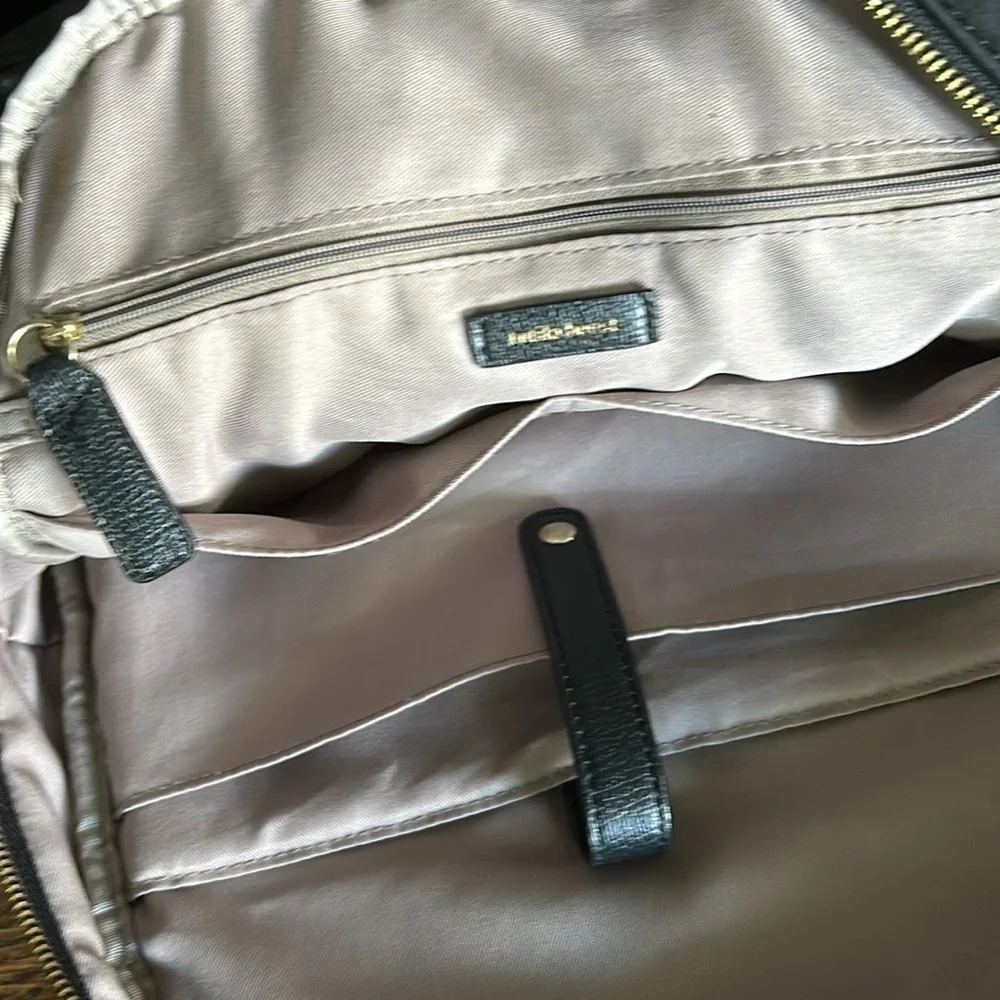 Tutilo New York backpack